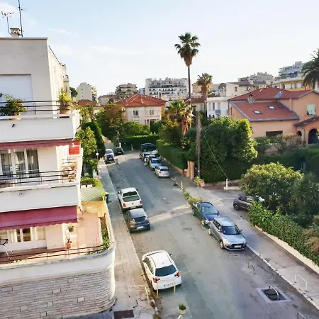 Beautiful T1 With Sea View Apartment
