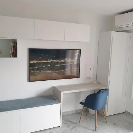 Beautiful T1 With Sea View * Nice