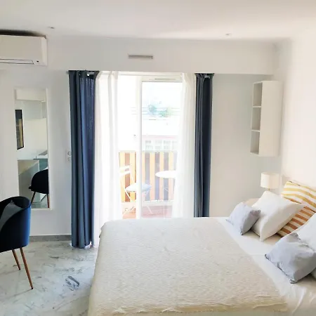 Апартаменты Beautiful T1 With Sea View Ницца